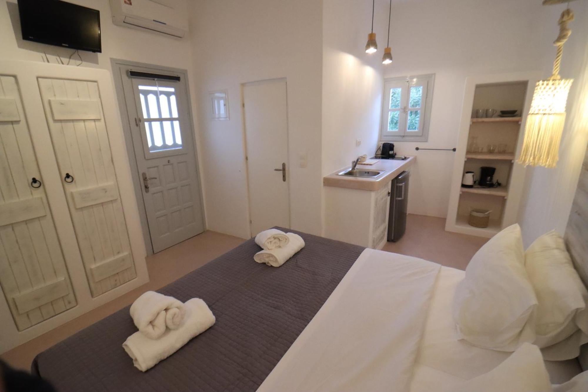 Flisvos Beach Studios Naxos City Eksteriør billede